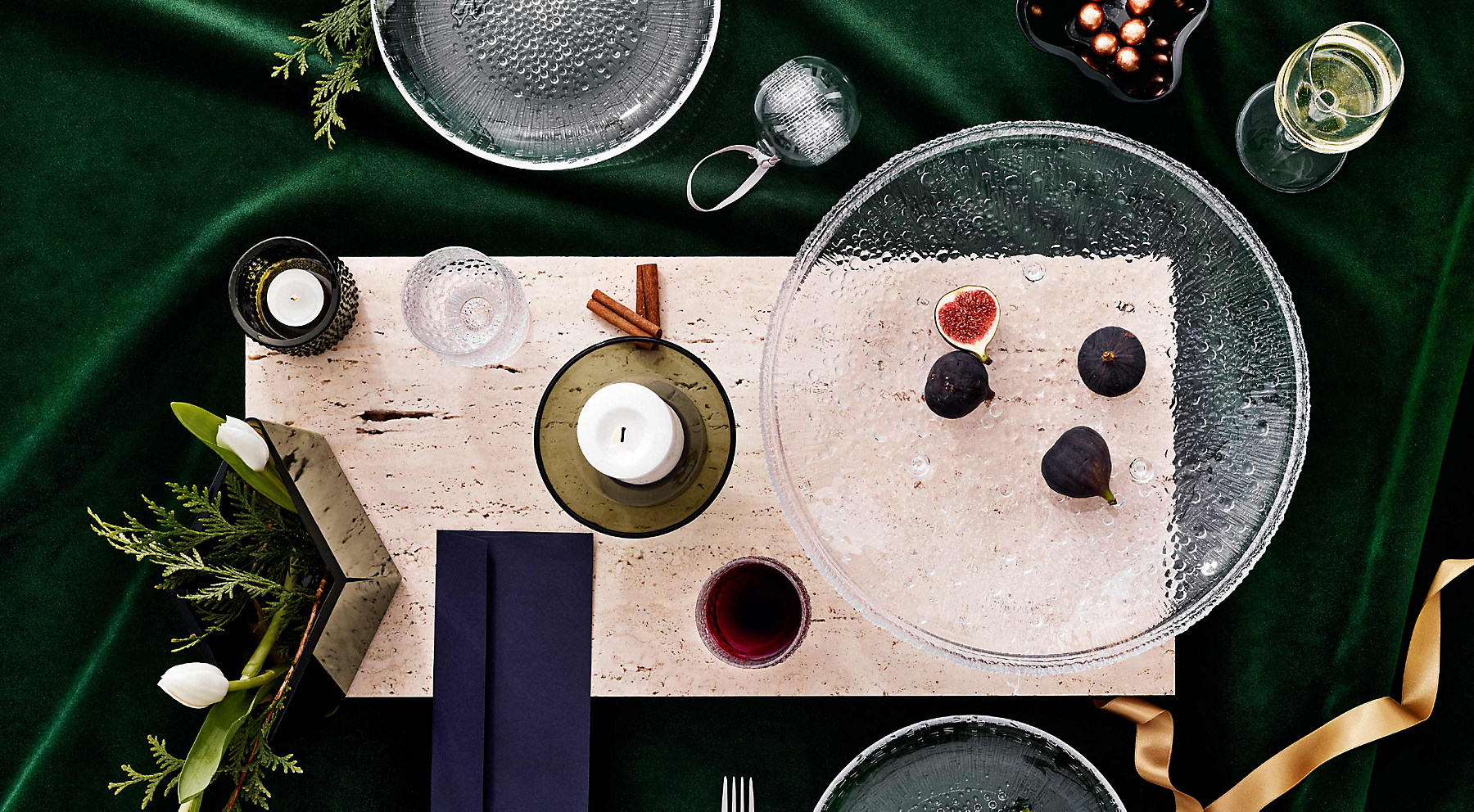 https://iittala.scene7.com/is/image/iittala/Holiday-harmony-Hero-01?$Zoom_large$